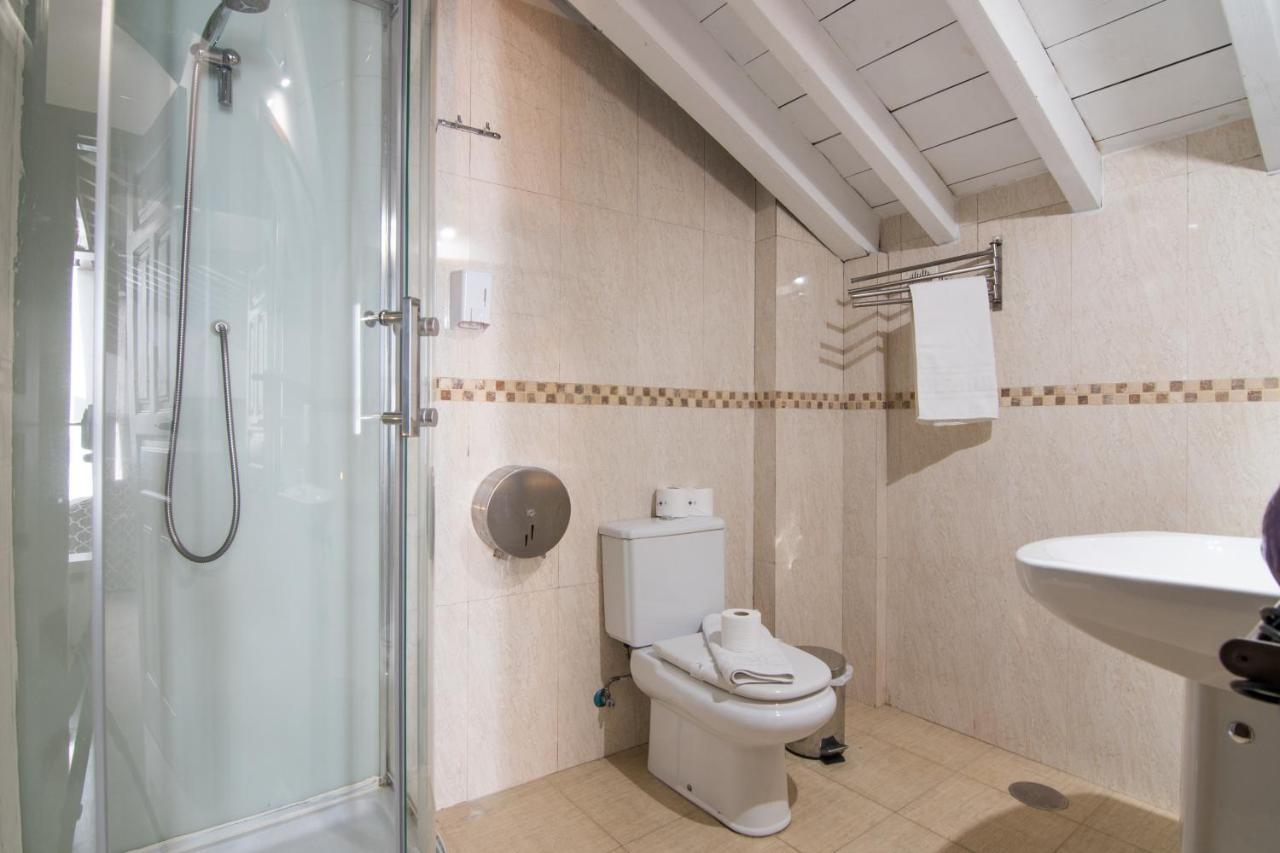 Tuguest Atico Gracia Apartment กรานาดา ภายนอก รูปภาพ