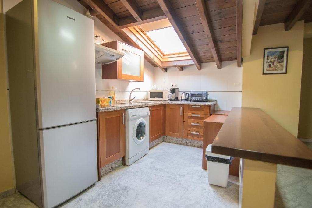 Tuguest Atico Gracia Apartment กรานาดา ภายนอก รูปภาพ